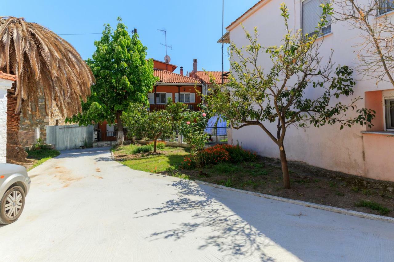 Ippotamos House